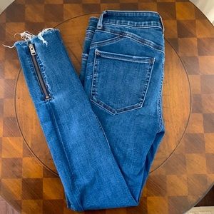 Express Denim Perfect Lift Jean